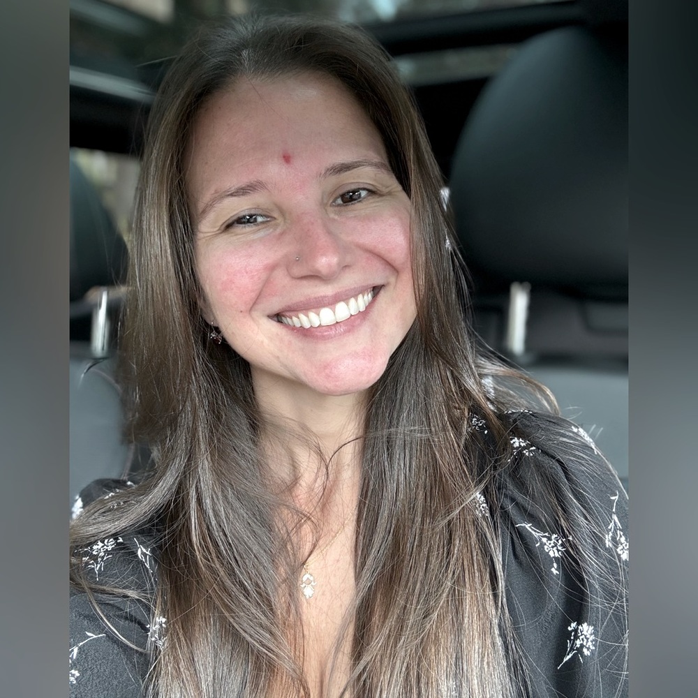 Meet your Posher, Simone